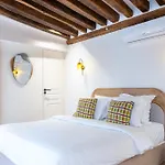 Holidaysinparis - Bourg Tibourg